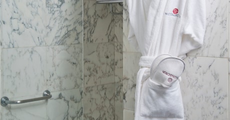 Room Junior Suite mit Aussicht und Terrasse